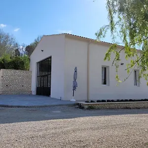 les-prairies-de-lencreme-cereste-04280-2.fr-provencehotel.com/